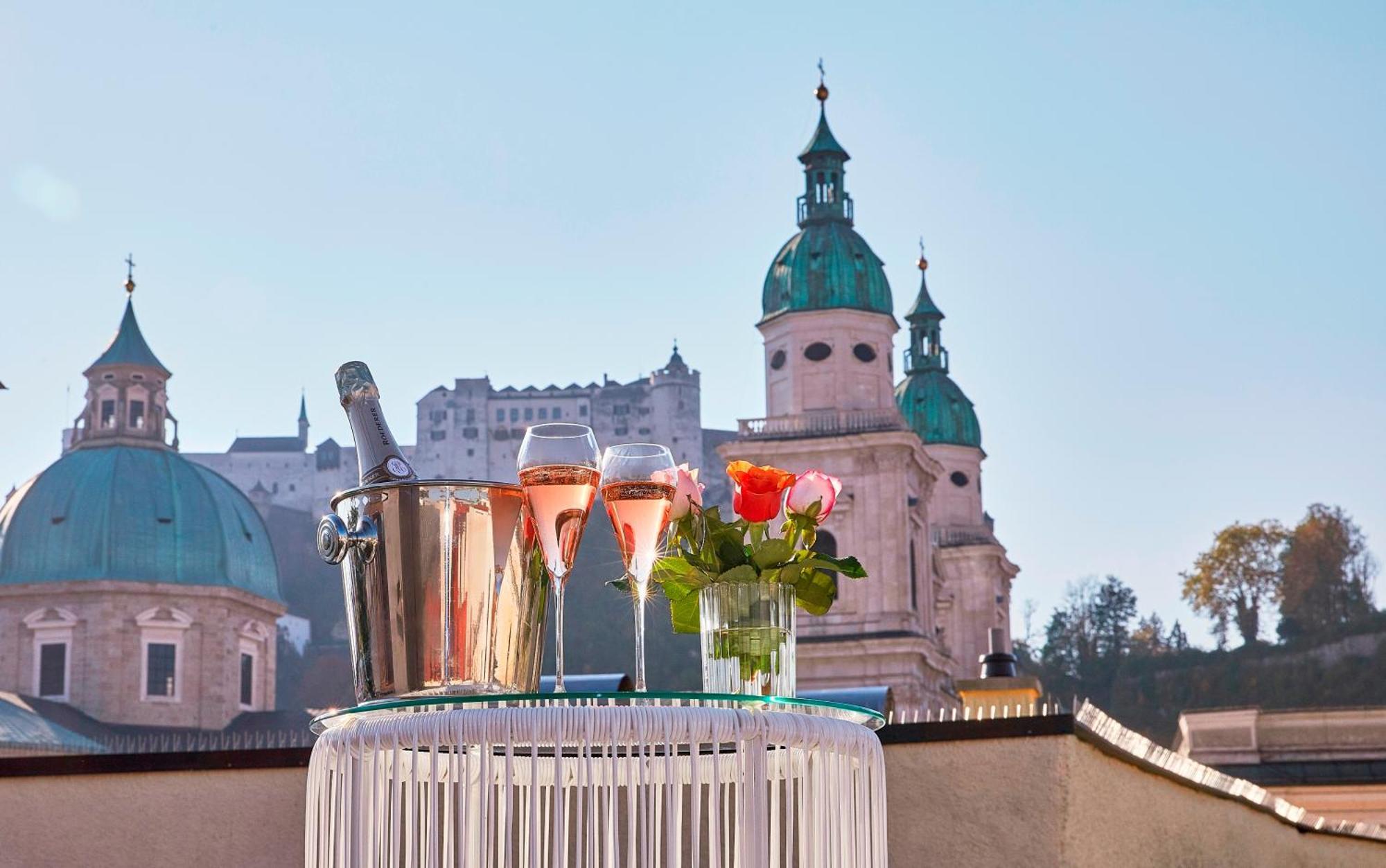 Small Luxury Hotel Goldgasse Salzburgo Exterior foto